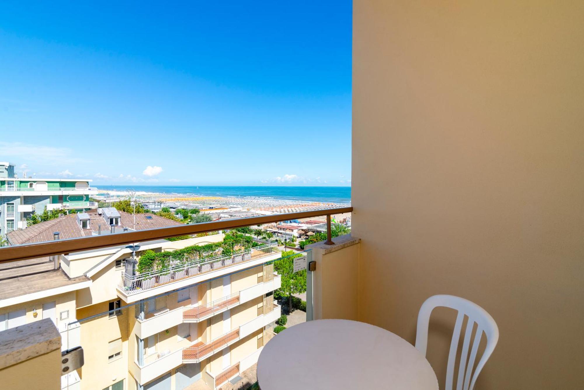 Universal Hotel Cervia Bagian luar foto