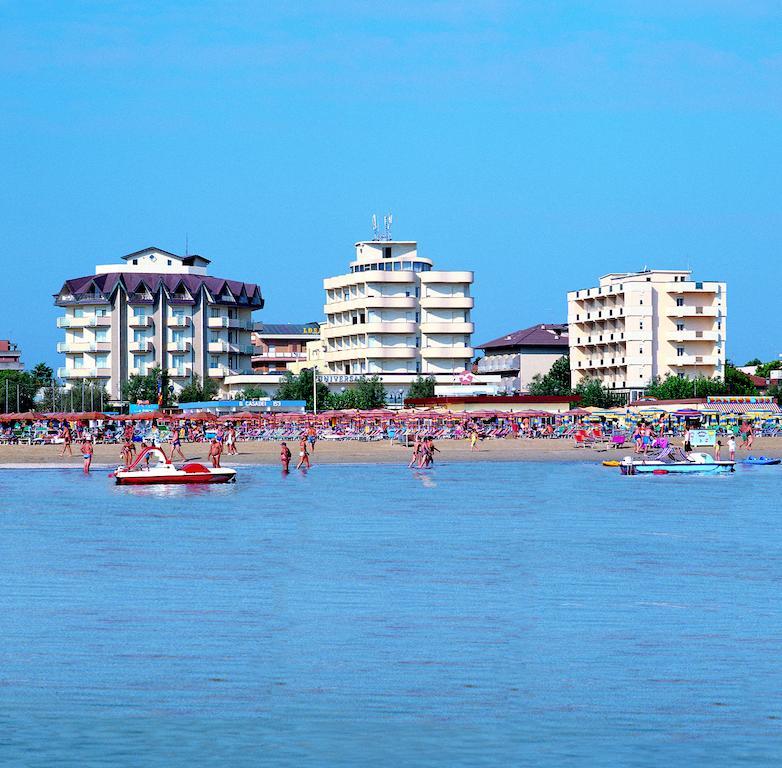Universal Hotel Cervia Bagian luar foto